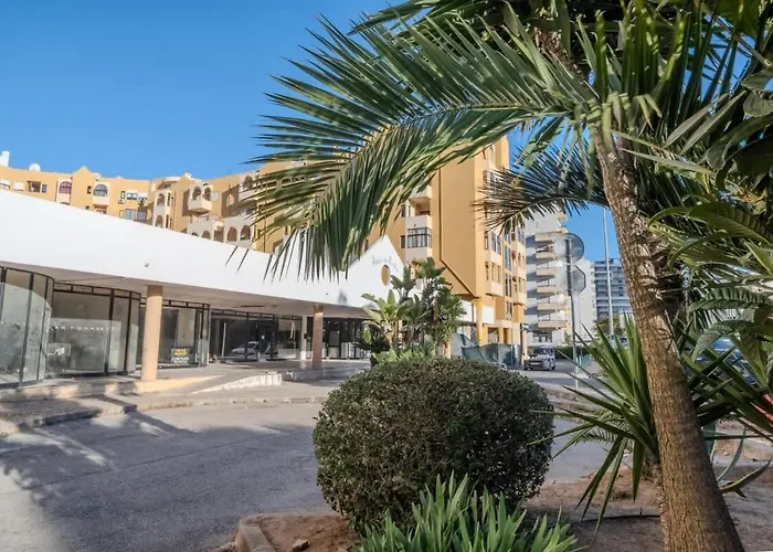 Casa Rocha With Terrace דירה פורטימאו