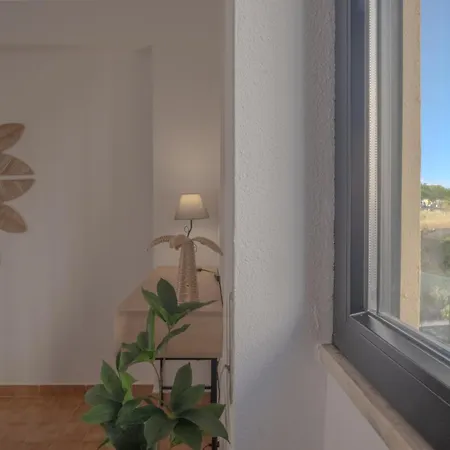 Casa Rocha With Terrace بورتيماو