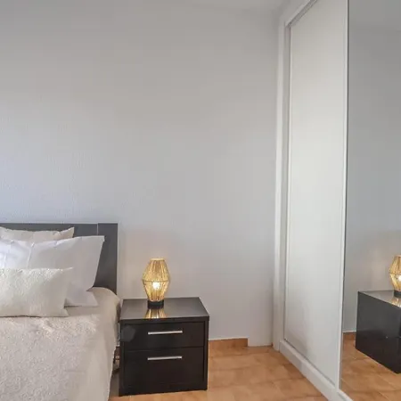 Casa Rocha With Terrace شقة بورتيماو