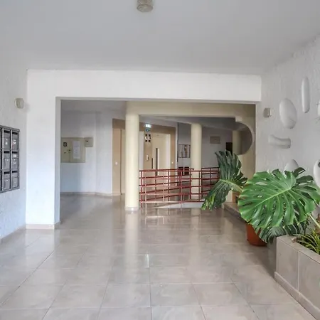 Casa Rocha With Terrace بورتيماو