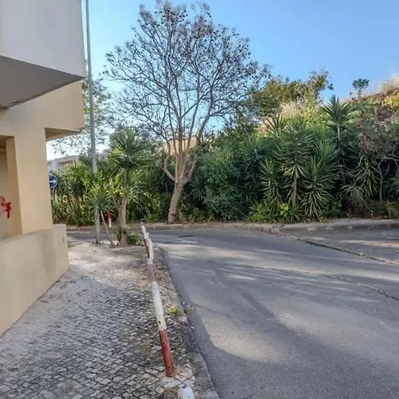 Casa Rocha With Terrace شقة بورتيماو